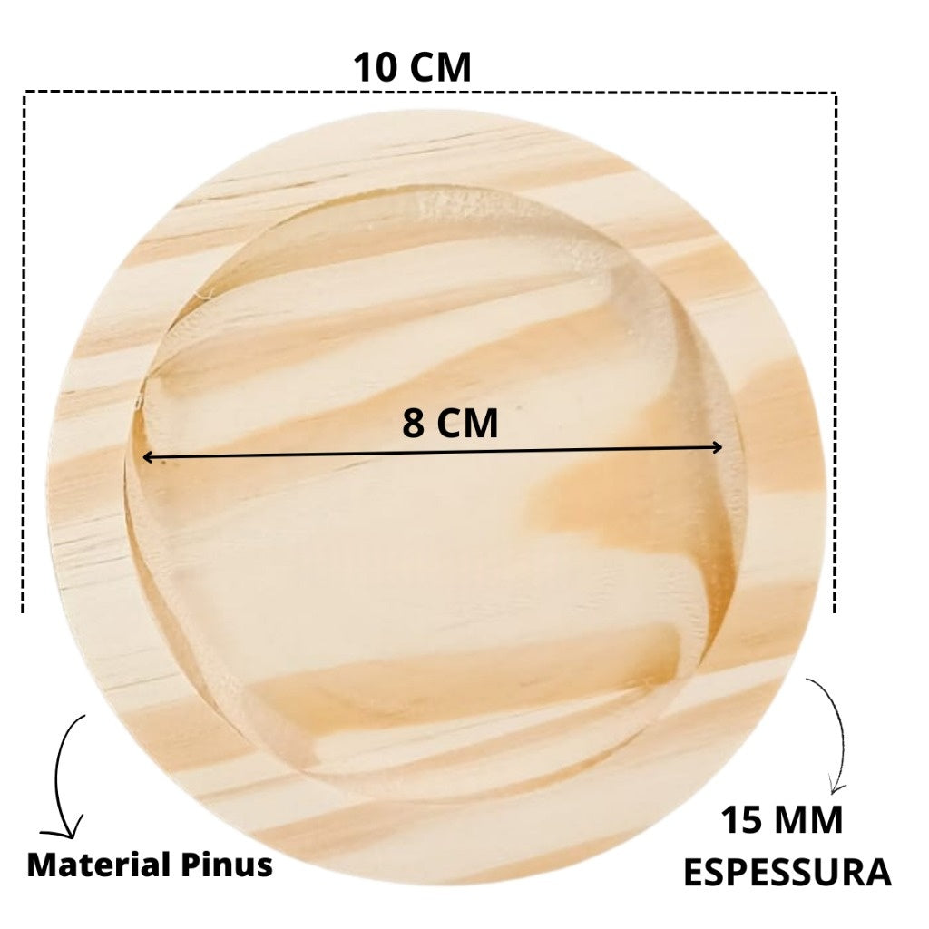 Imagem mostrando as medidas do Kit 6 Porta Copos de Madeira Pinus: 10 centímetros de diâmetro externo; 8 centímetros de diâmetro interno; 15 milímetros de espessura; material: Pinus.