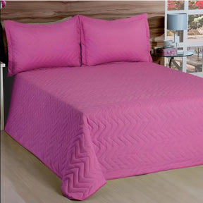 Imagem do Kit Cobre Leito Luxo para Cama de Casal na cor Rosa.