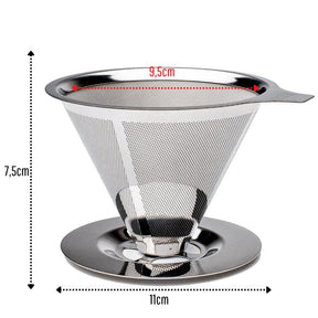 coador de café inox tamanho 103 para coar café sem a necessidade de utilizar filtro de papel. Possui 9,5 centímetros de diâmetro maior e 7,5 centímetros de altura no formato de cone.