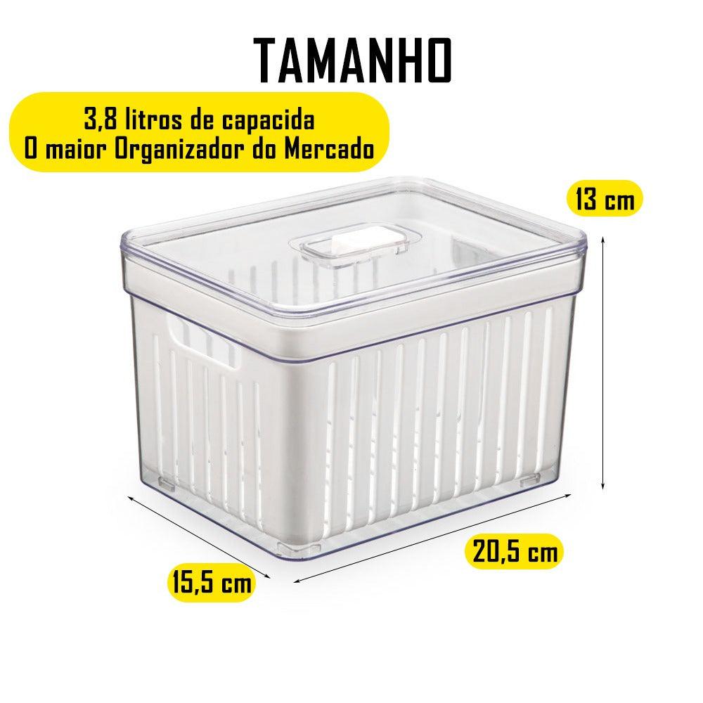 Imagem mostrando as medidas do Kit Organizador de Geladeira 3,8 Litros: 13 centímetros de altura; 20,5 centímetros de comprimento e 15,5 centímetros de largura. 