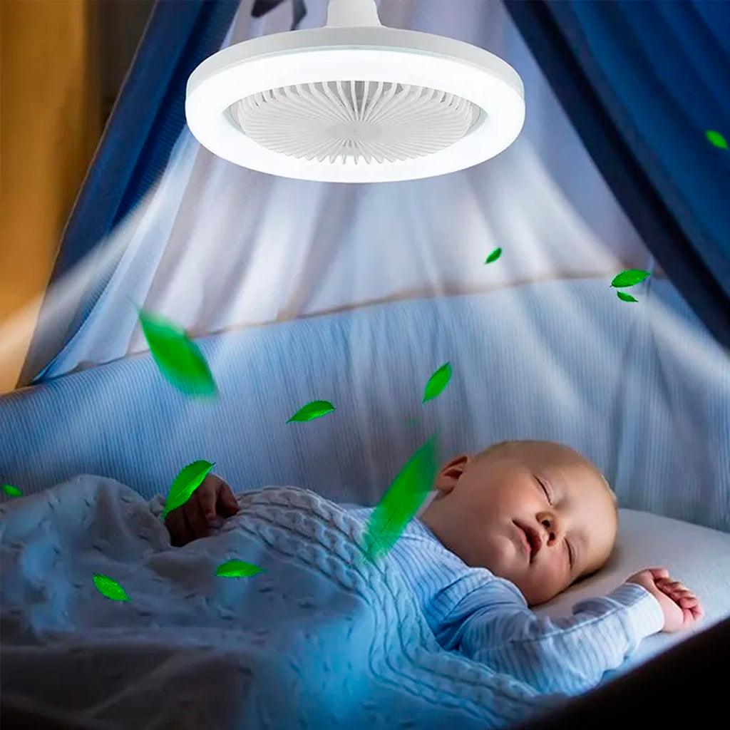 ventilador de teto com luz de led fazendo um bebê dormir bem